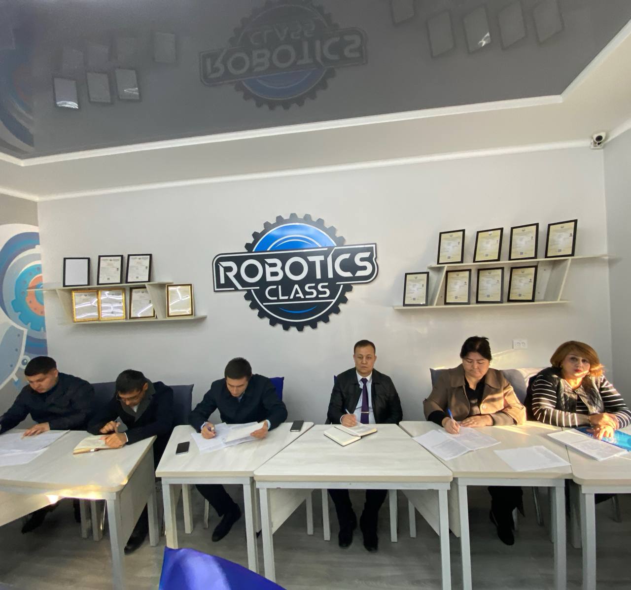 Muhammad al-Xorazmiy nomidagi Toshkent axborot texnologiyalari universiteti Samarqand filiali akademik litseyida matematika fani o'qituvchisi Yaqubjonov Firdavsning Algebra va analiz asoslar fanidan …