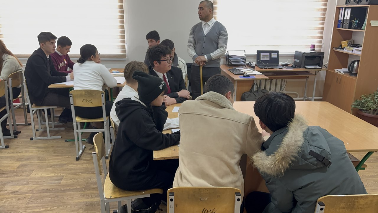Muhammad al-Xorazmiy nomidagi Toshkent axborot texnologiyalari  universiteti Samarqand filiali Akademik litseyi matematika fani o'qituvchisi Karimov.Sh.M tomonidan matematika fanidan "Kто хочеть стат…