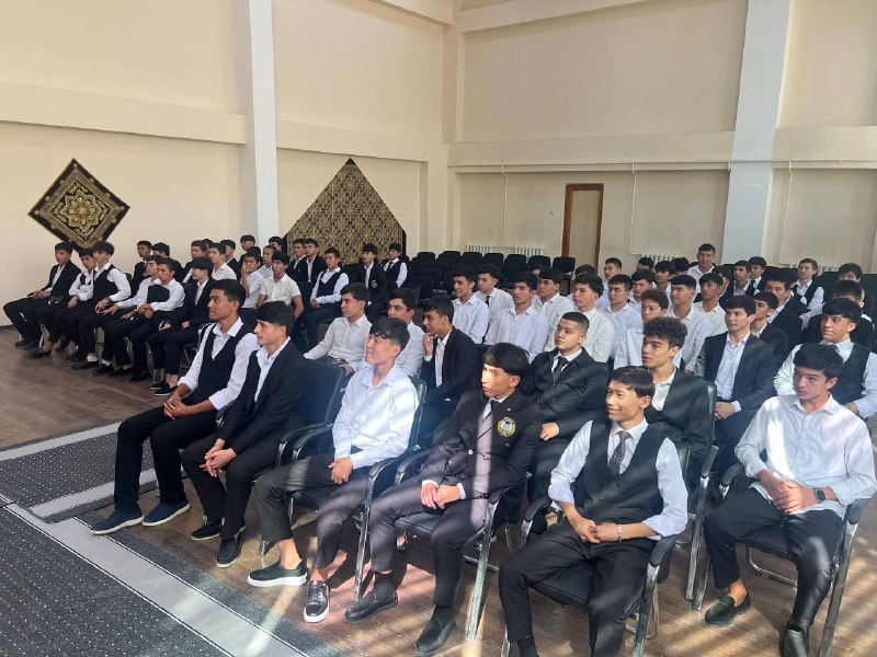 SamDU 2-son akademik litseyida «FUTBOL 2026» musobaqasining qura tashlash jarayonidan fotolavhalar!